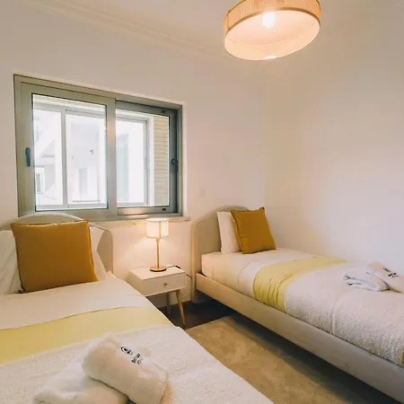 74 - Surfside * Peniche